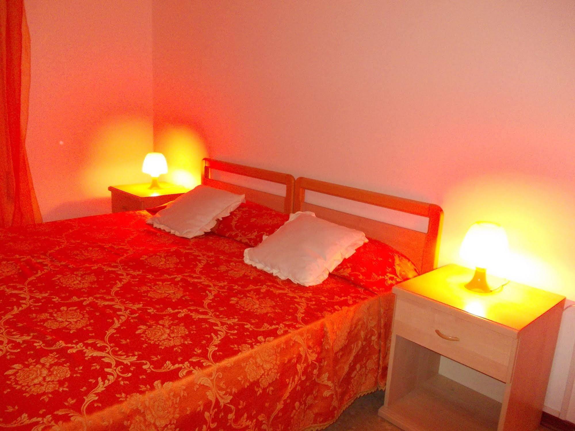 Travellers Lodge Bed & Rooms Тревизо Экстерьер фото
