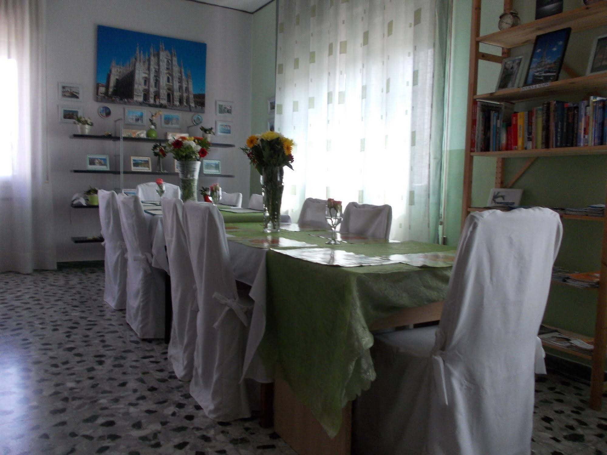 Travellers Lodge Bed & Rooms Тревизо Экстерьер фото