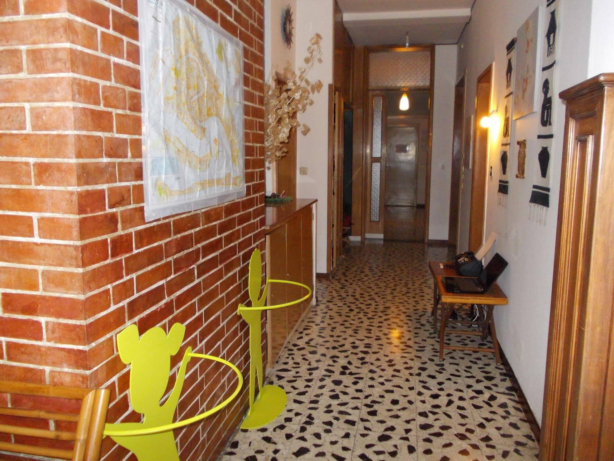 Travellers Lodge Bed & Rooms Тревизо Экстерьер фото